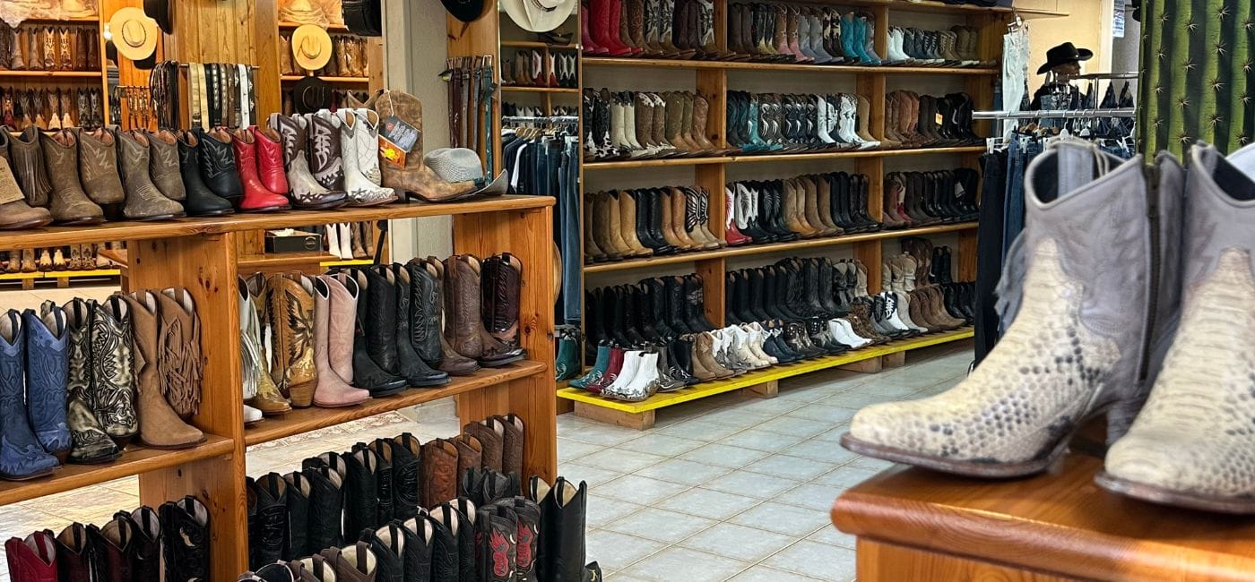 Al teu servei Des de 1975