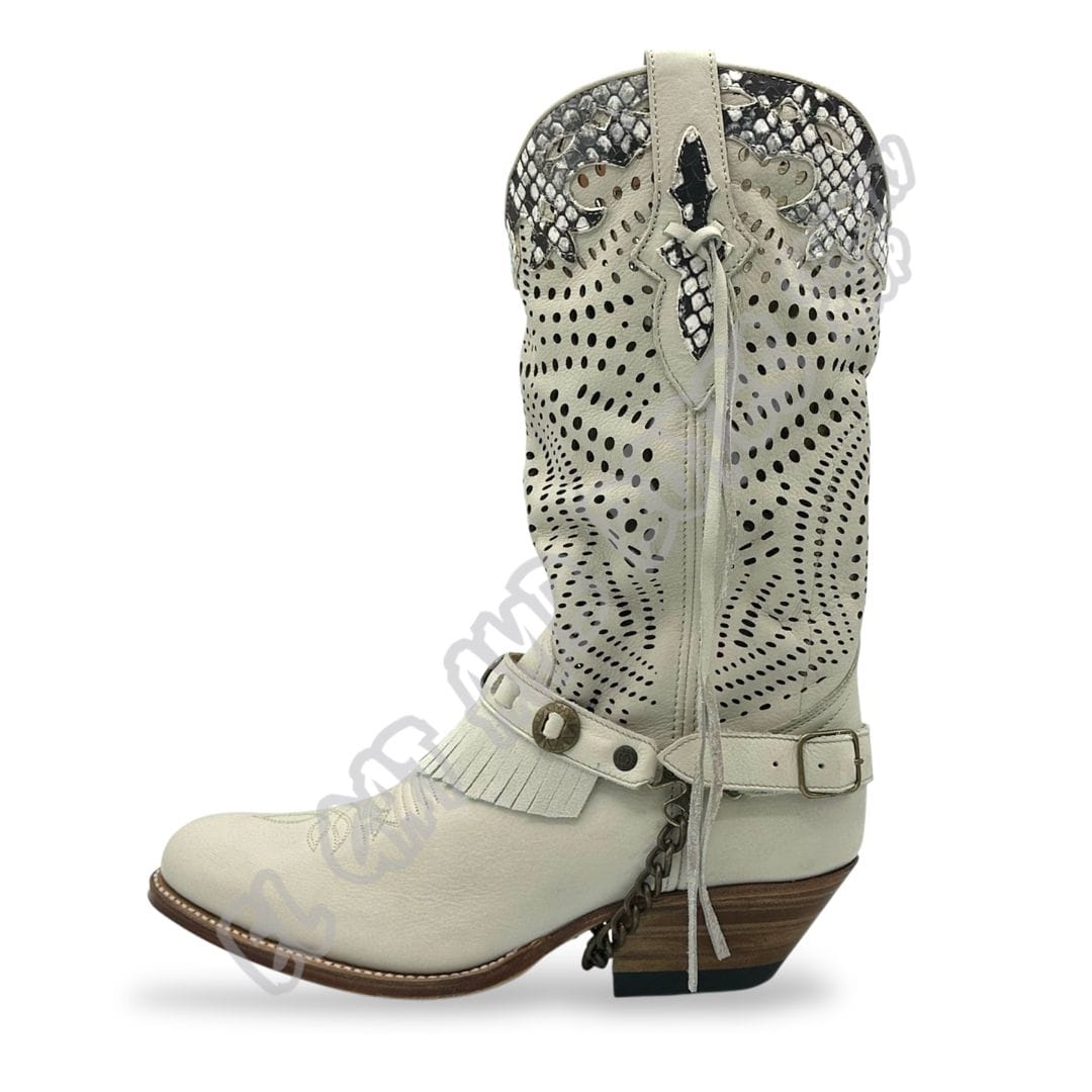 El-Gat-Amb-Botes-Platja-Daro-Shop-Online-Botas-Sendra-15038-Softanil-Avorio