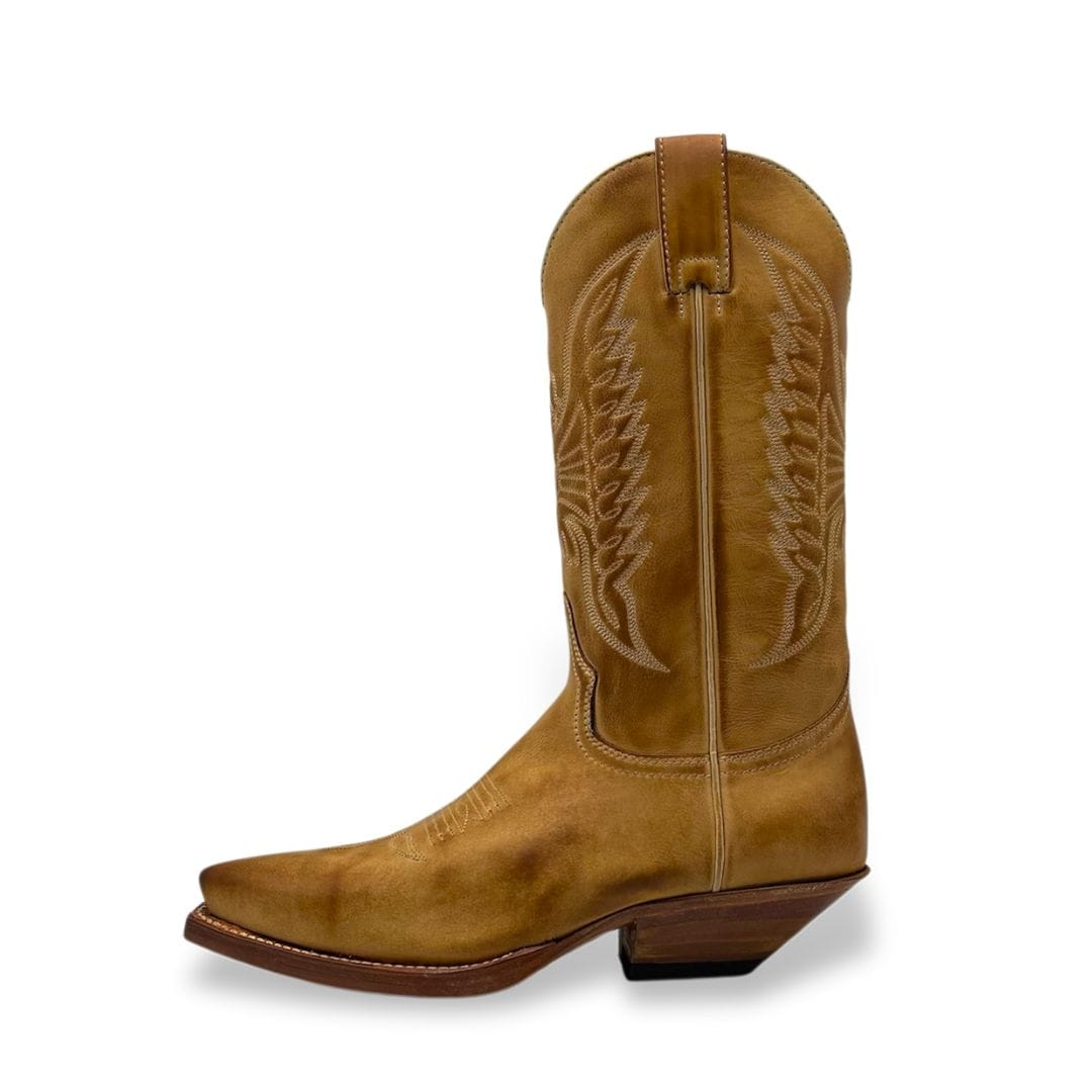 El-Gat-Amb-Botes-Platja-Daro-Shop-Online-Botas-Sendra-2073-Nobuck-Bras-Gacela