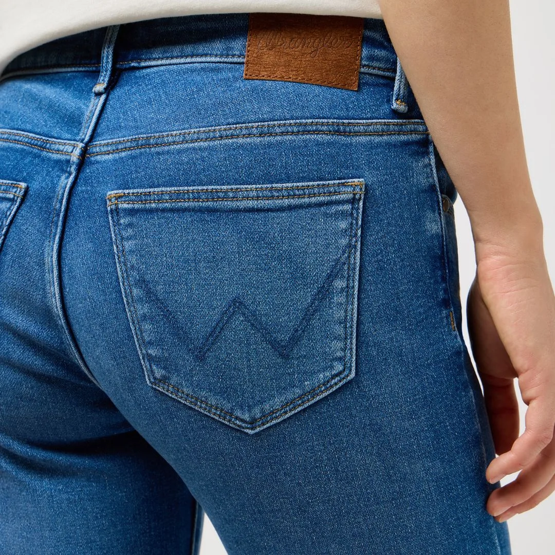 El-Gat-Amb-Botes-Platja-Daro-Shop-Online-Complementos-Jeans-Mujer-Wrangler-Raven-112334275